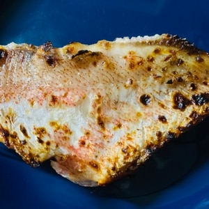 フライパンで焼く赤魚の粕漬け